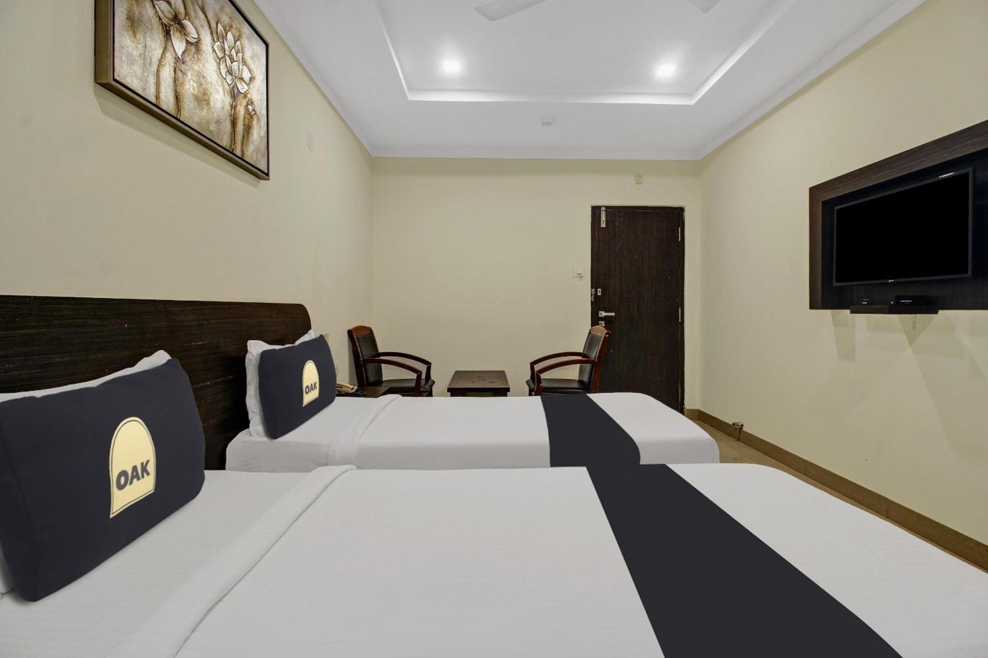 Super Townhouse Oak Lb Nagar Ramoji Hotel Hyderabad Exterior foto