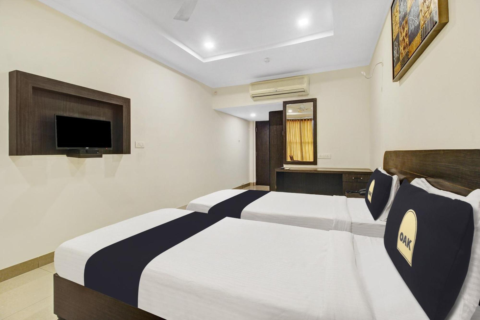 Super Townhouse Oak Lb Nagar Ramoji Hotel Hyderabad Exterior foto