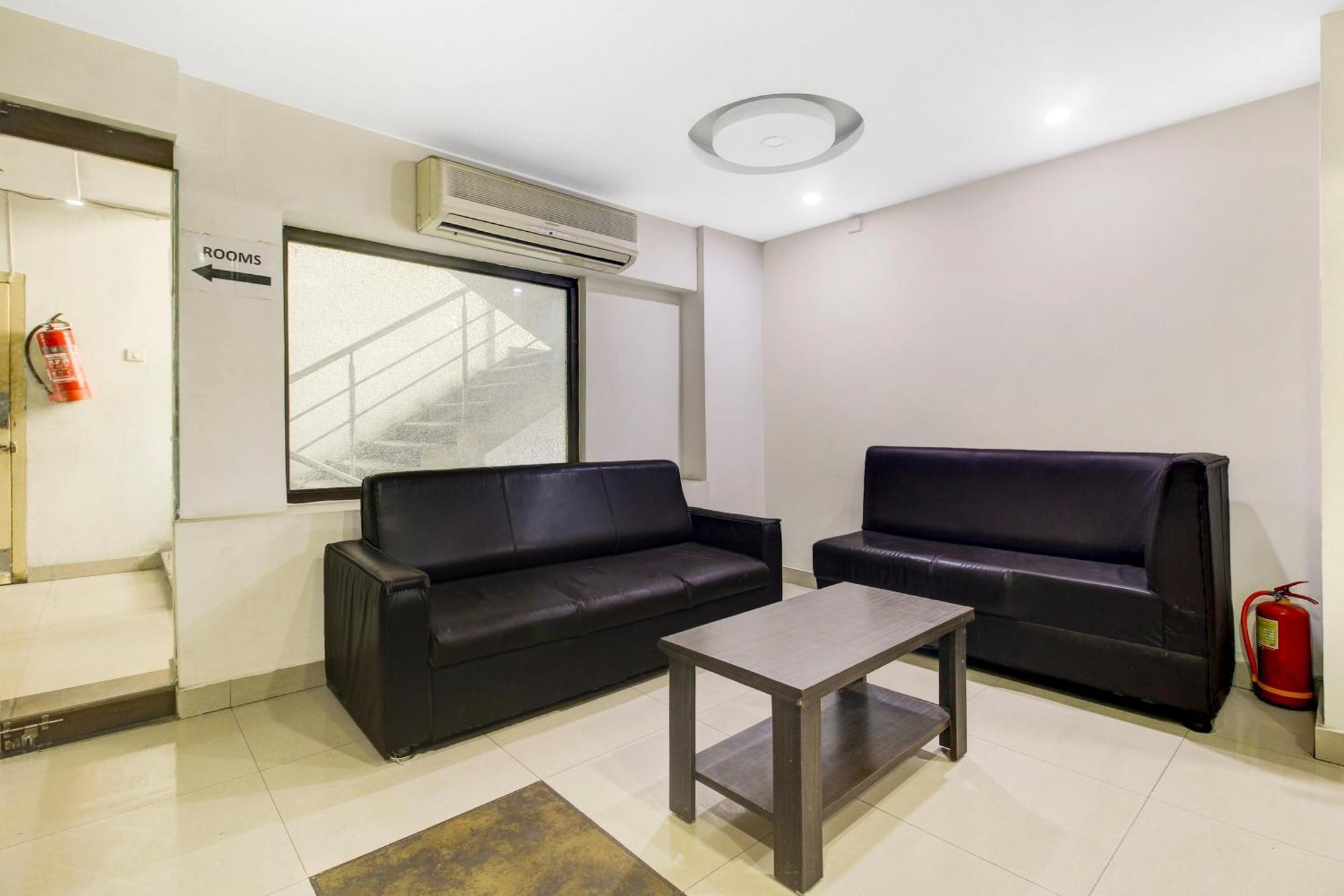Super Townhouse Oak Lb Nagar Ramoji Hotel Hyderabad Exterior foto